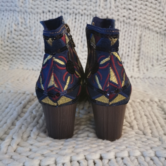 Jean booties - Picture 4 of 6